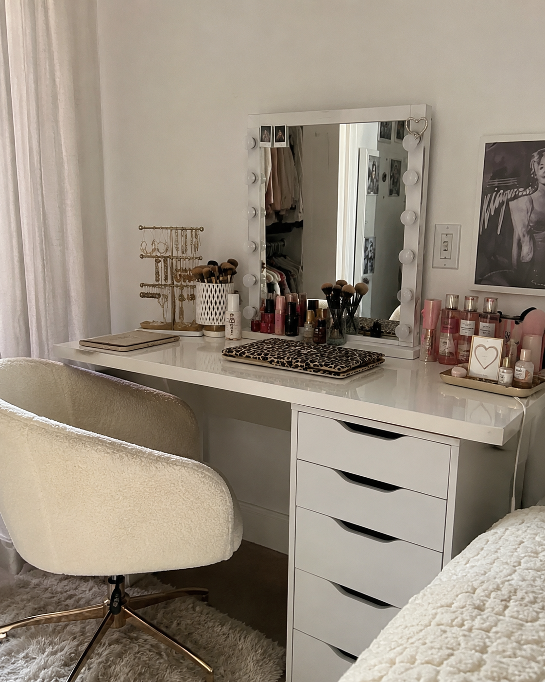 Desk & Vanity
